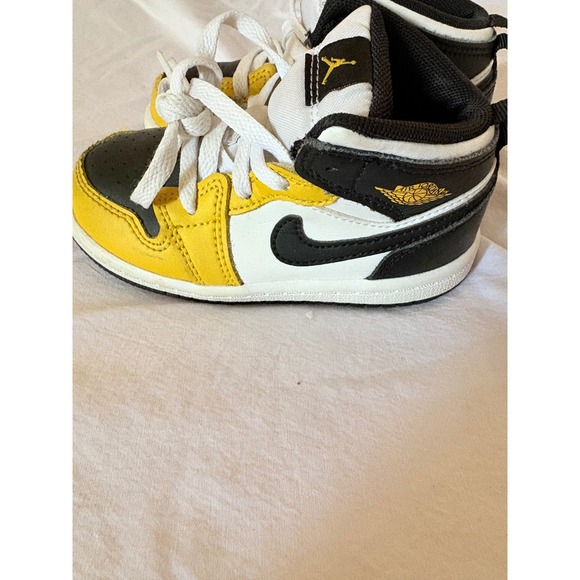 Kids Jordan‎ 1 Mid Toddler Shoes Yellow Black White Size 7C - Picture 3 of 8